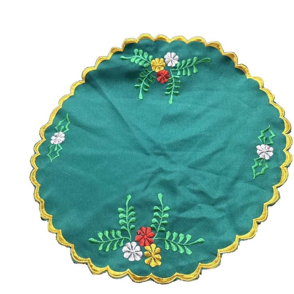 Circle Cutwork Embroidery Green Gold Thread Trim Table Mat